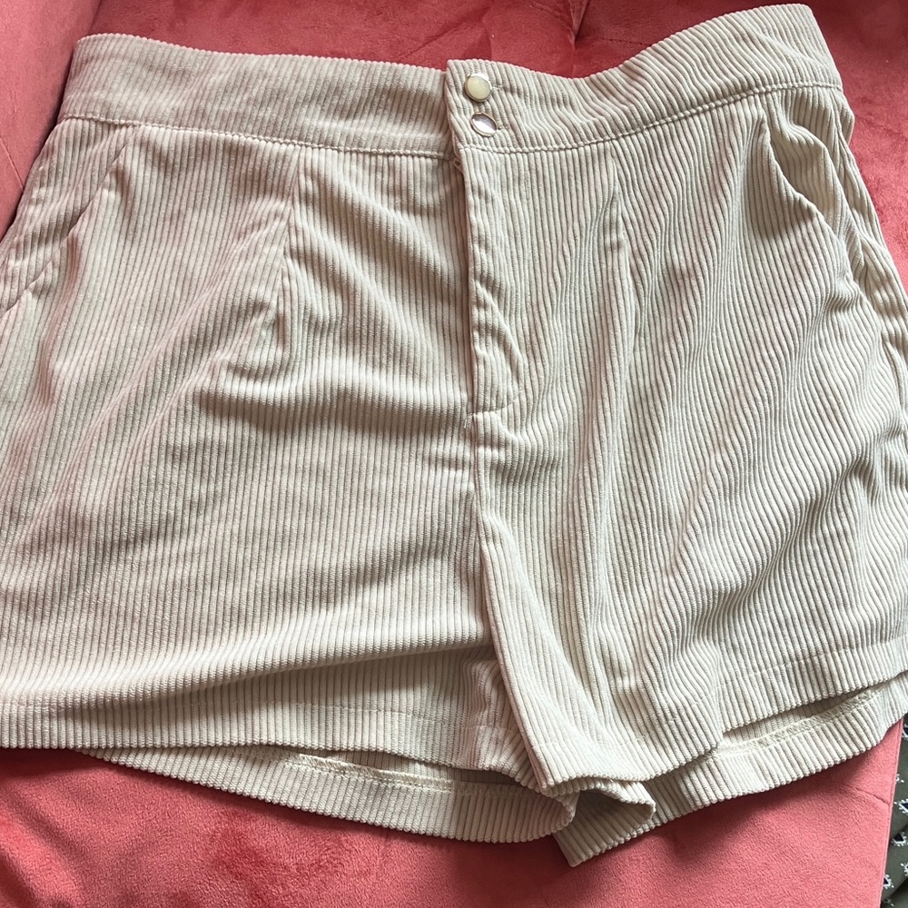 SHEIN High Waist Cream Shorts
